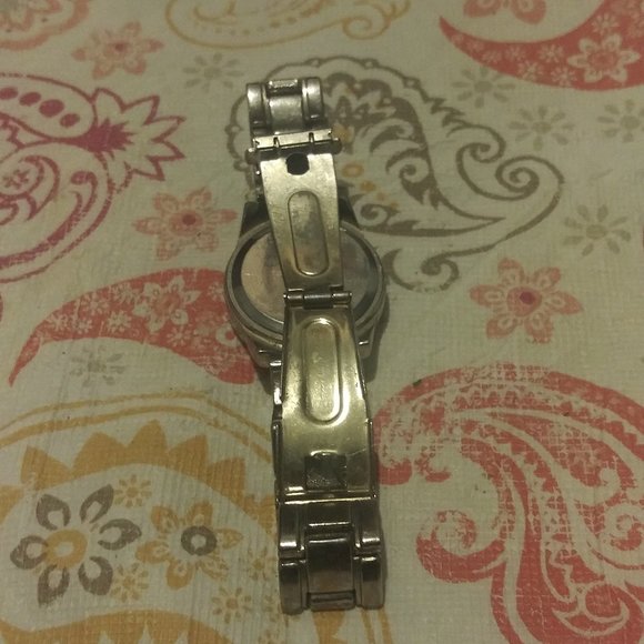 Quartz Watch - Picture 2 of 2